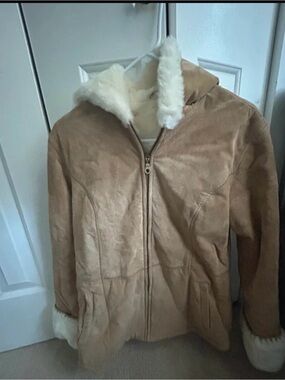 Wilsons Leather Beige Suede Jacket with White Fur Lining